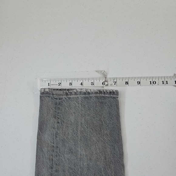 American Eagle Gray Distressed Ripped High‎ Waisted Mom Jeans - Size 2 Long - Picture 6 of 11